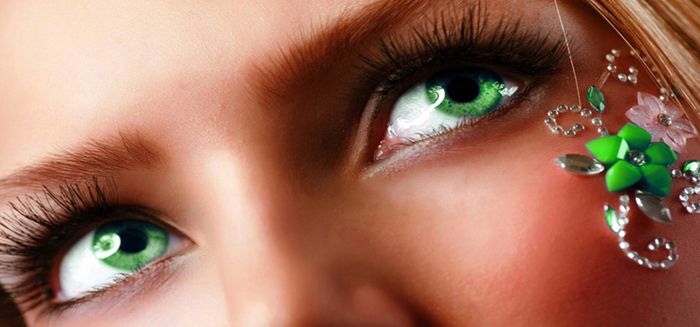 Палитра цветов для зелёных глаз