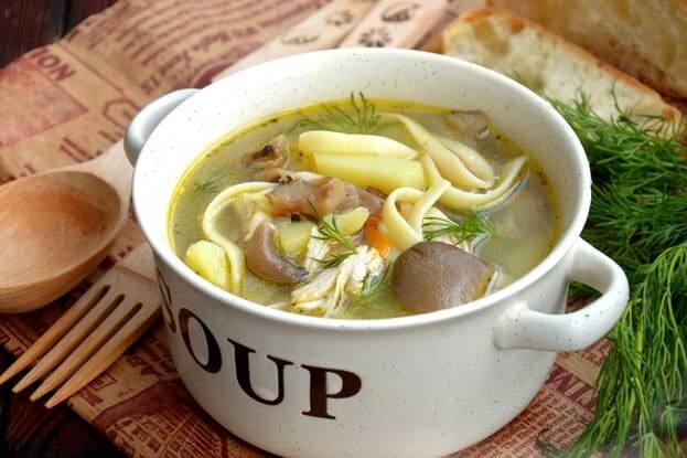 Грибной суп с вешенками и овощами